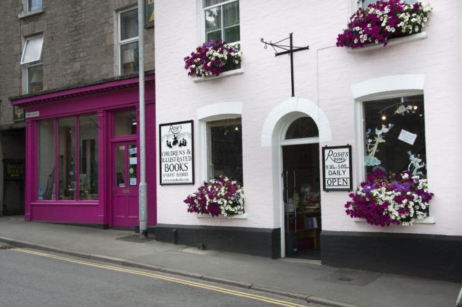 Image Courtesy of Rose’s Books